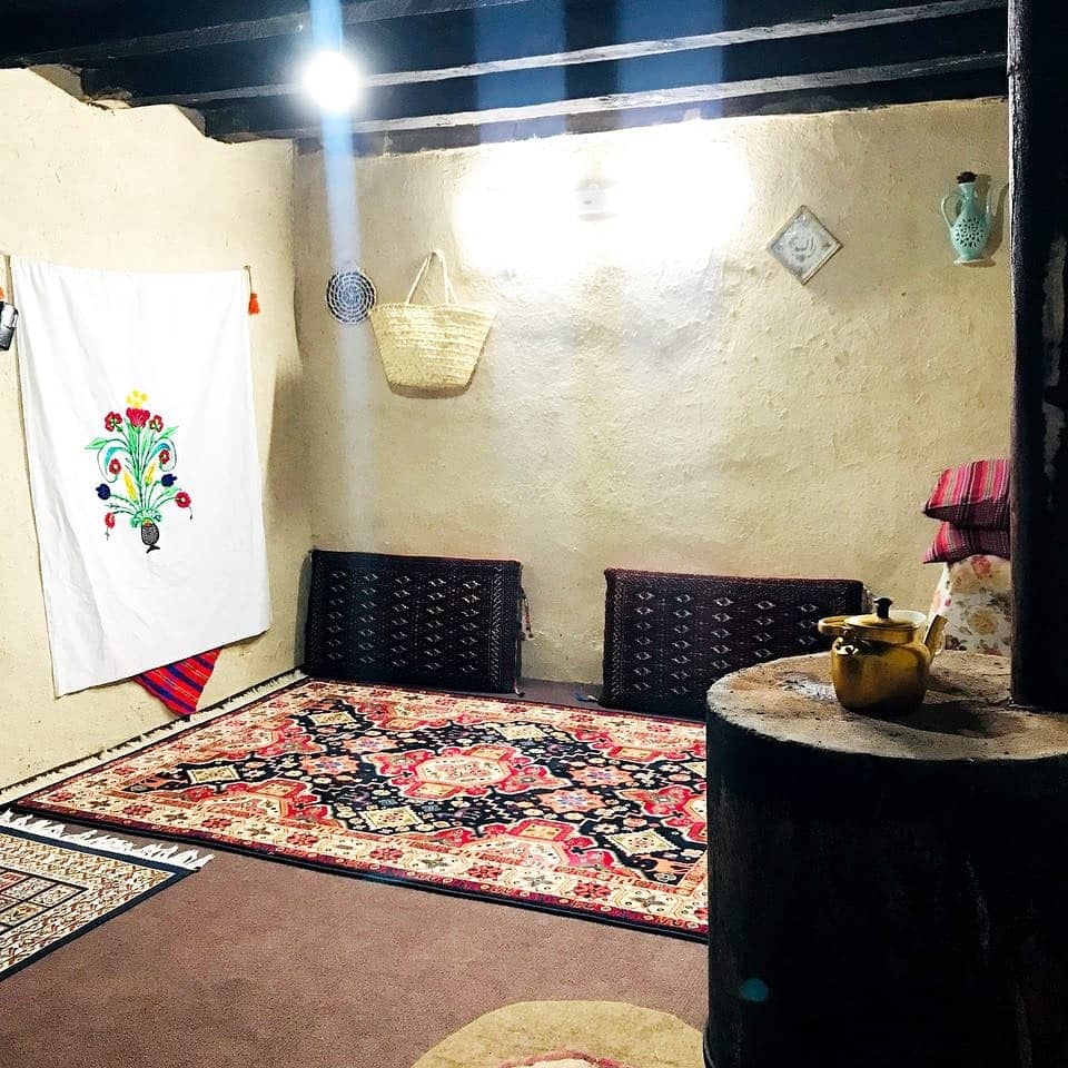 اجاره اتاق سنتی در روستای سرکت ساری - تش خانه