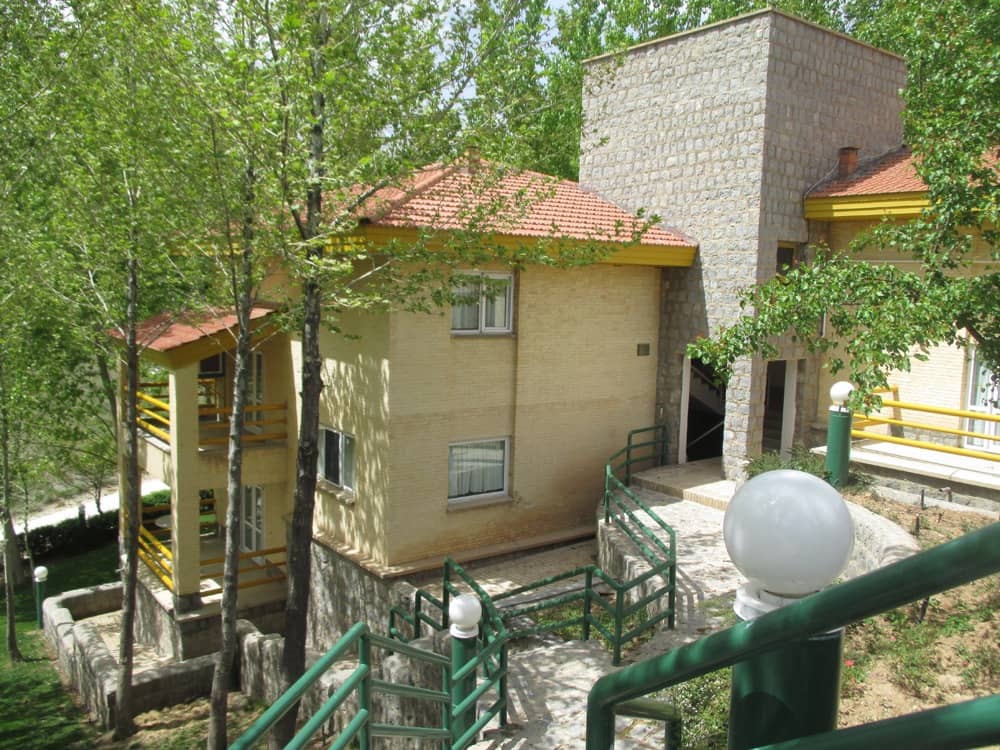 اجاره ویلایی یک خواب دهکده چادگان 