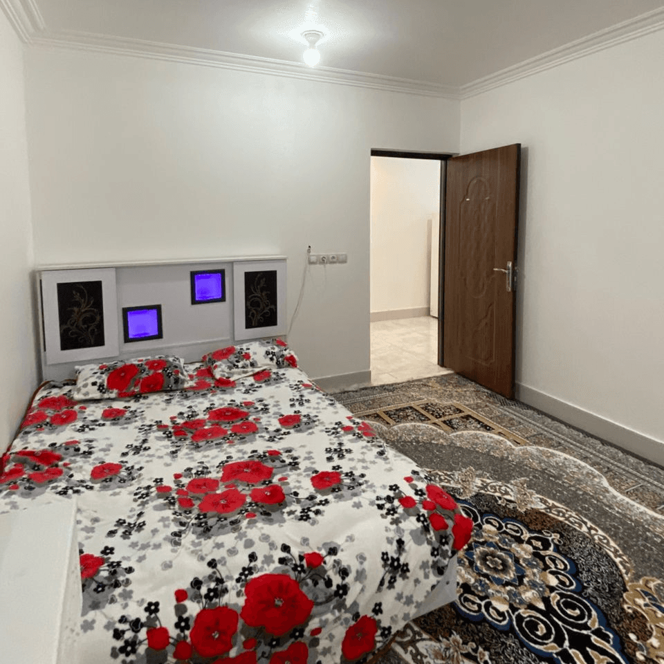 اقامتگاه سنتی در چاه مبارک عسلویه - اتاق 5 تک خواب محوطه