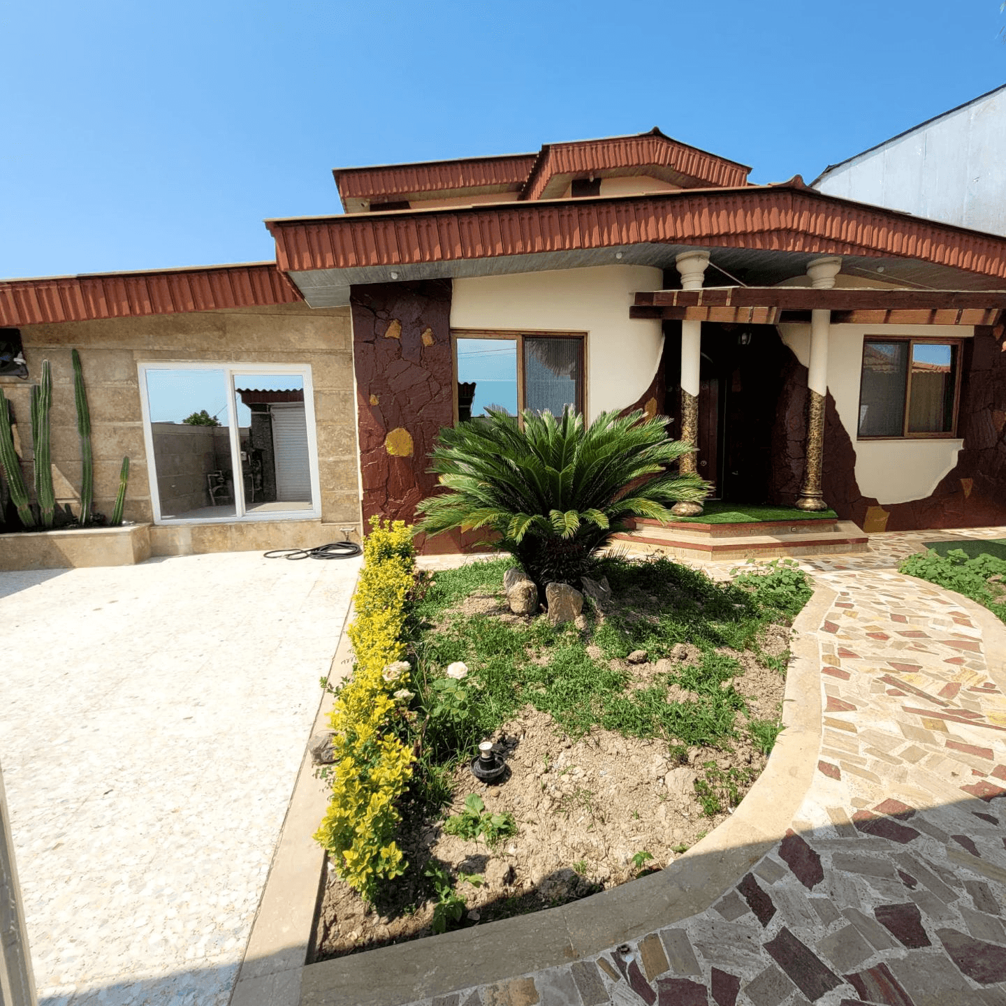 ویلا دوبلکس با استخرسرپوشیده آبگرم در سرخرود