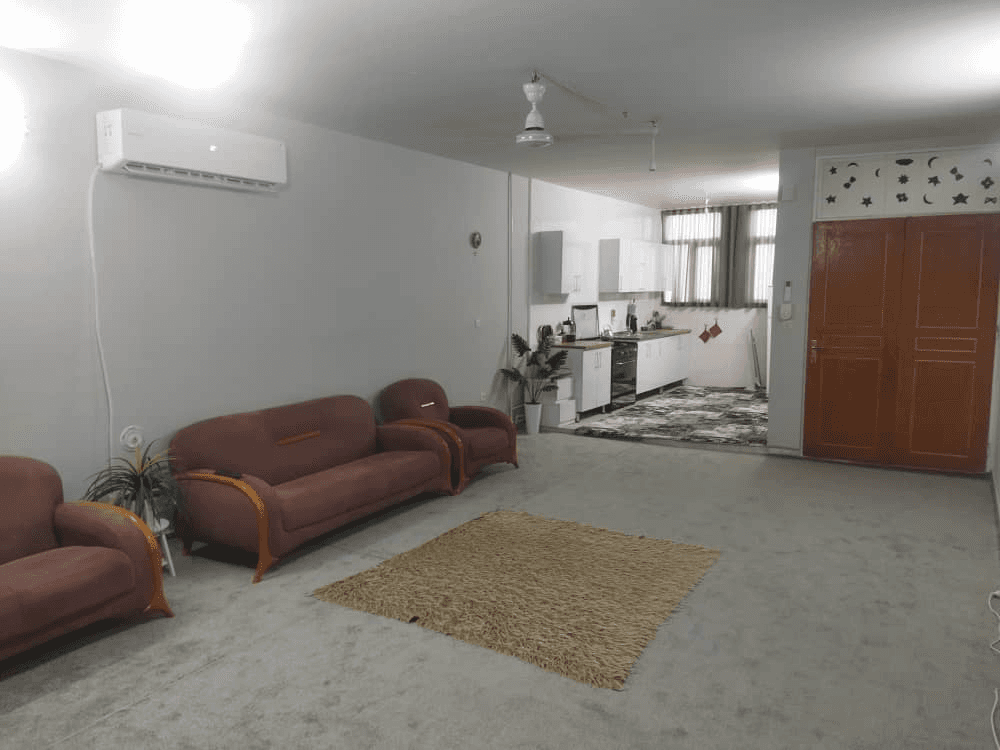 آپارتمان مبله در قم - تک خواب طبقه اول سالن