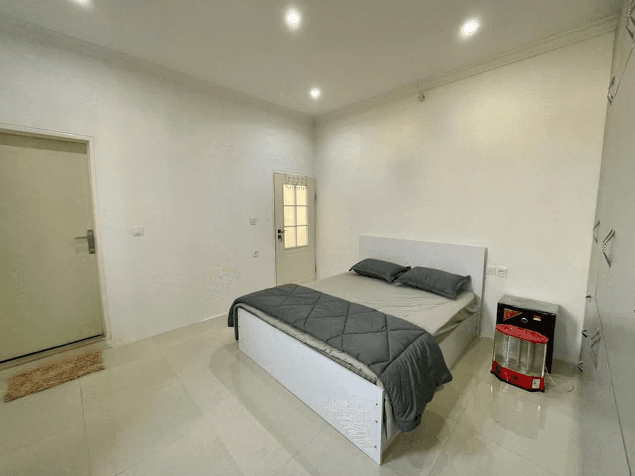 اجاره ویلا با استخر سرپوشیده آبگرم در روستای زکی‌آباد کردان نما