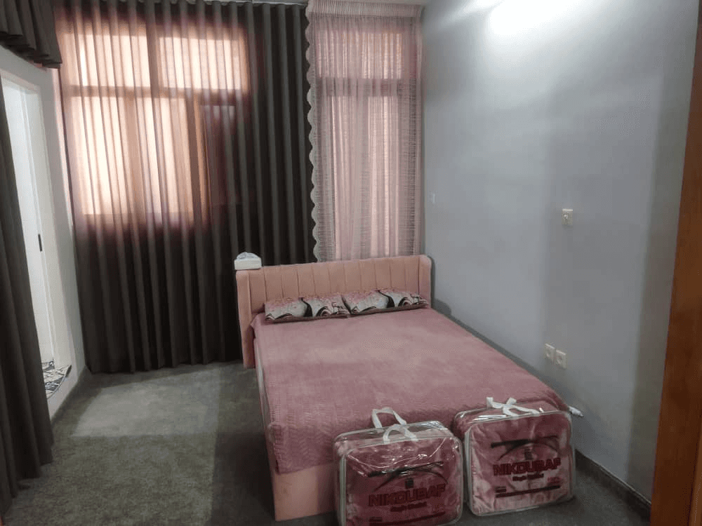 آپارتمان مبله در قم - تک خواب طبقه اول سالن