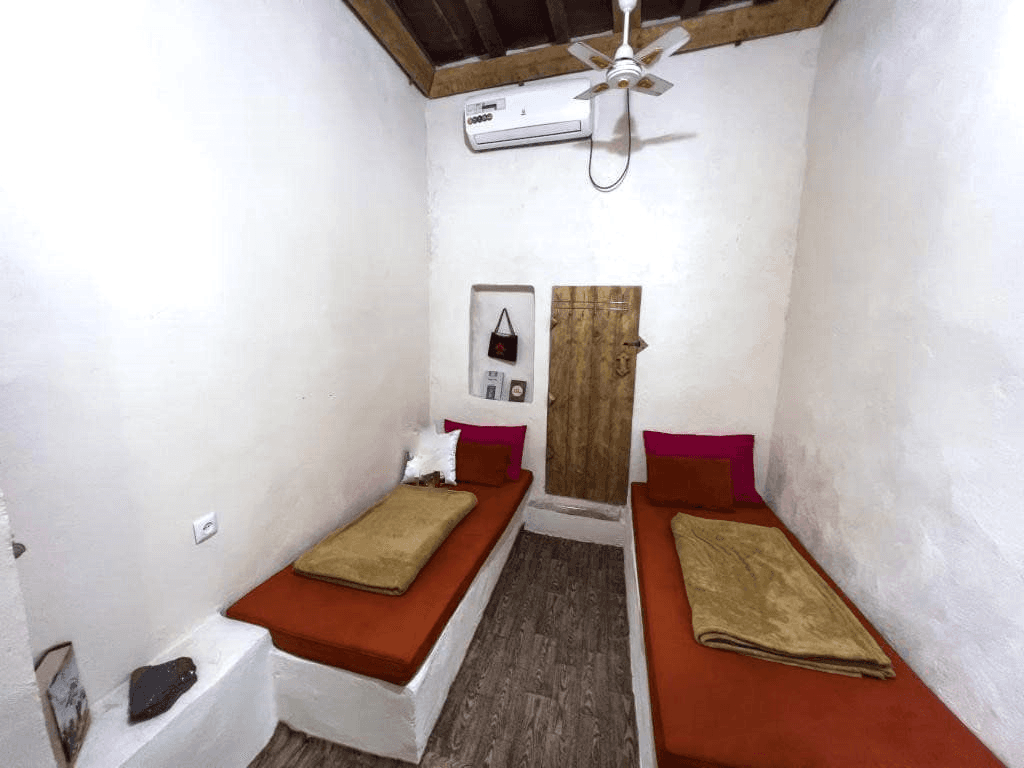 اجاره اتاق دوتخت ساحلی در هرمز - رابعه عدویی اتاق رابعه عدویی 