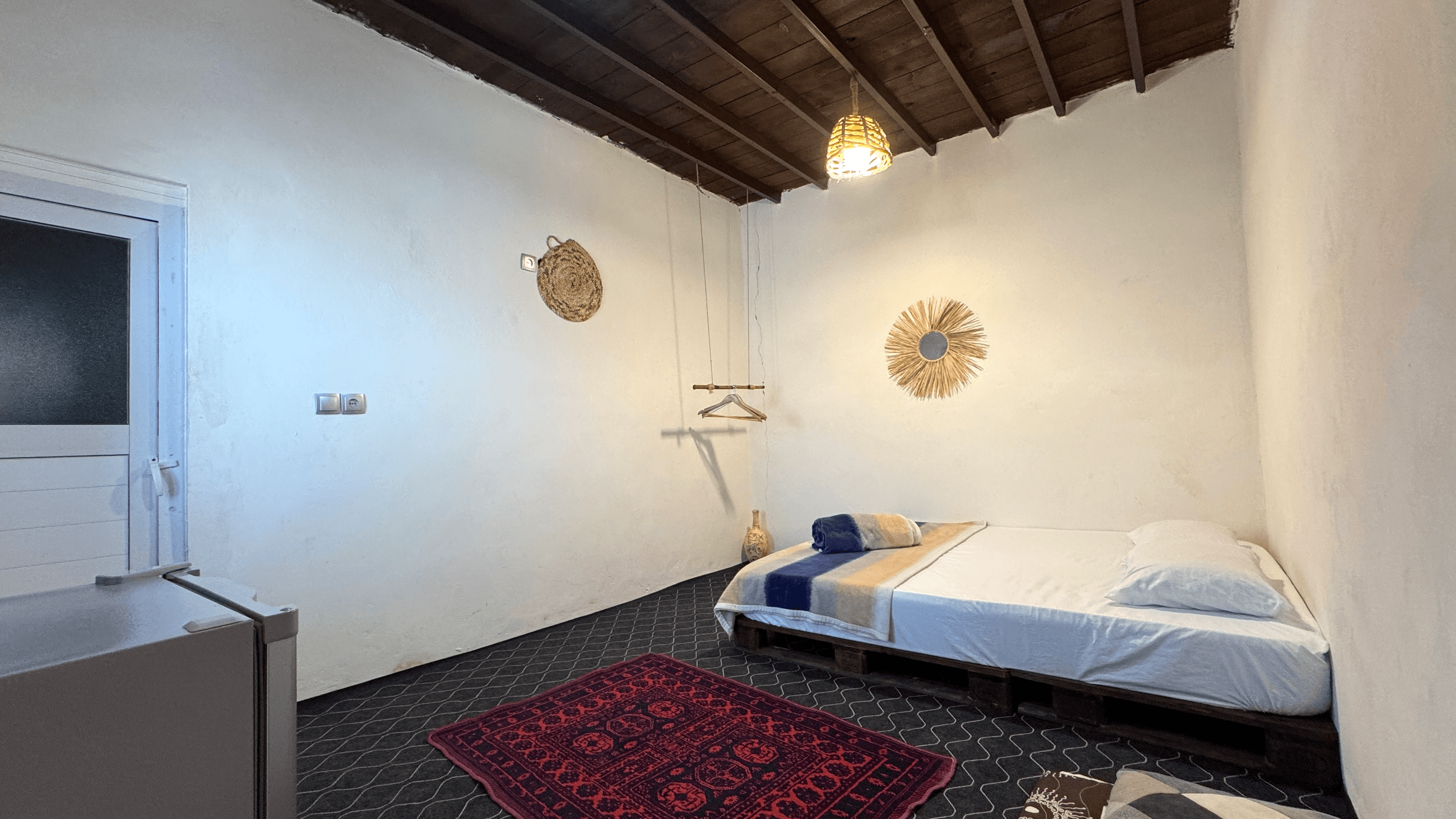 اجاره بومگردی در روستا جیجیان رمکان قشم - گارومزنگی اتاق گارومزنگی 