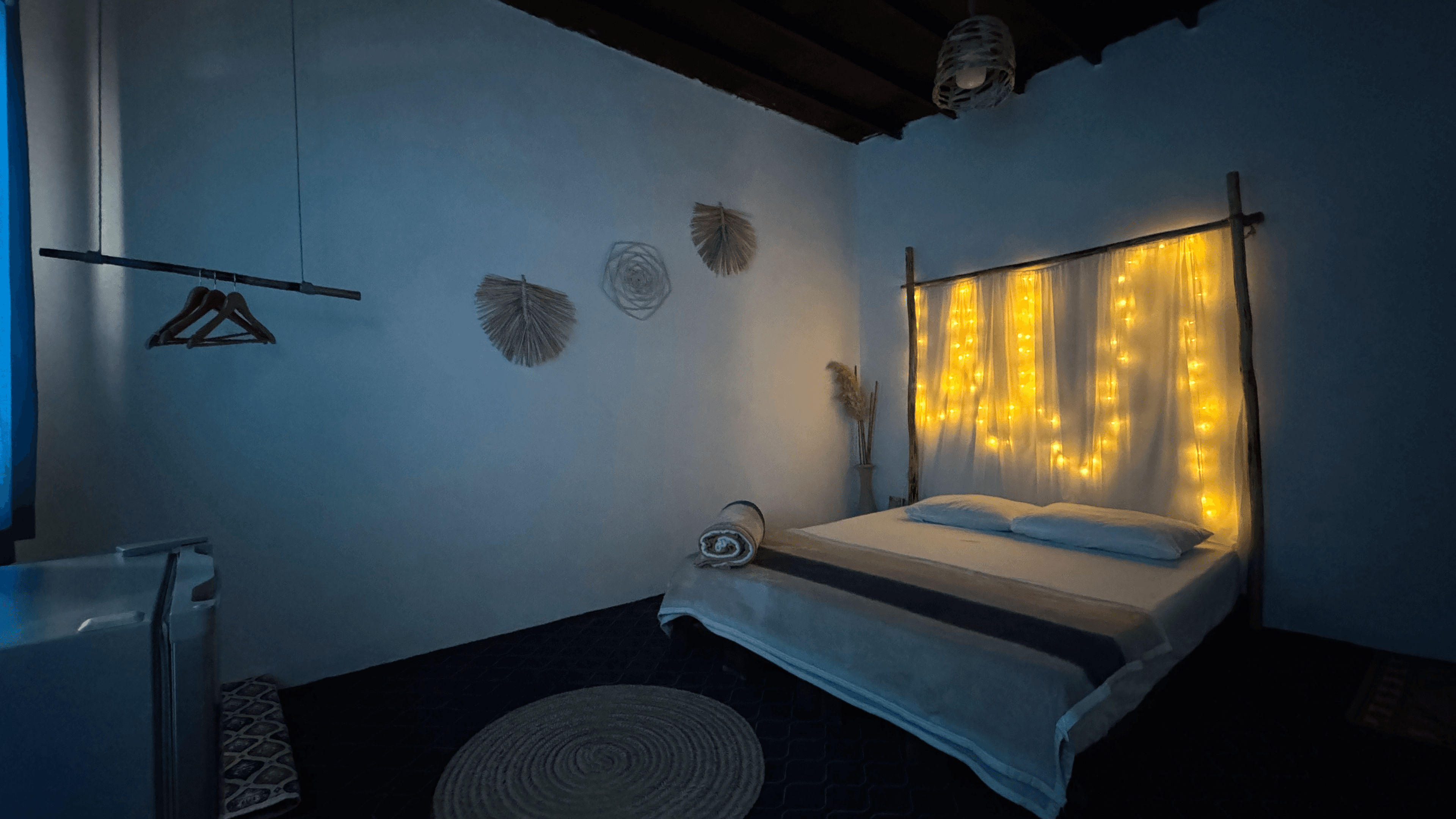 بومگردی دو تخته در روستا جیجیان رمکان قشم - انبو اتاق انبو 