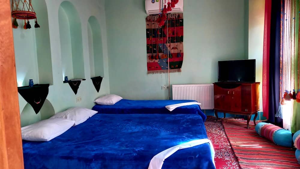 اجاره اتاق بومگردی چهار تخته مستردار در شیراز - شازده بگم