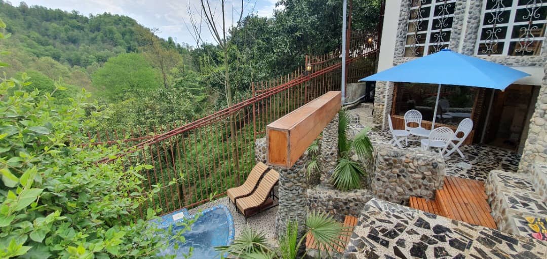 اجاره ویلای جنگلی استخردار در لیماکش رامسر  