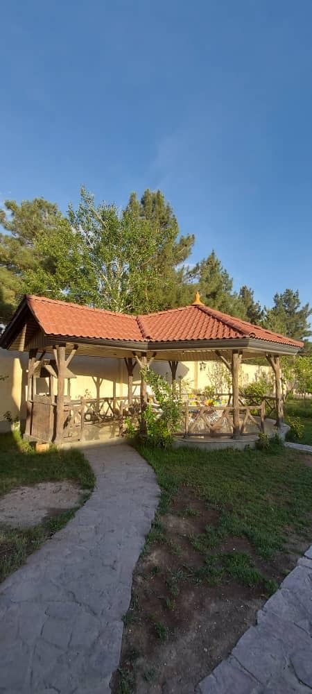 اجاره ویلا با استخر روباز آبگرم طاووسیه کردان