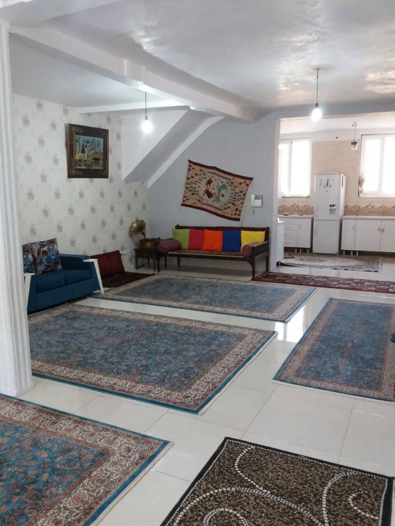 اجاره منزل مبله ویلایی در شهرک مسکن کرمانشاه 