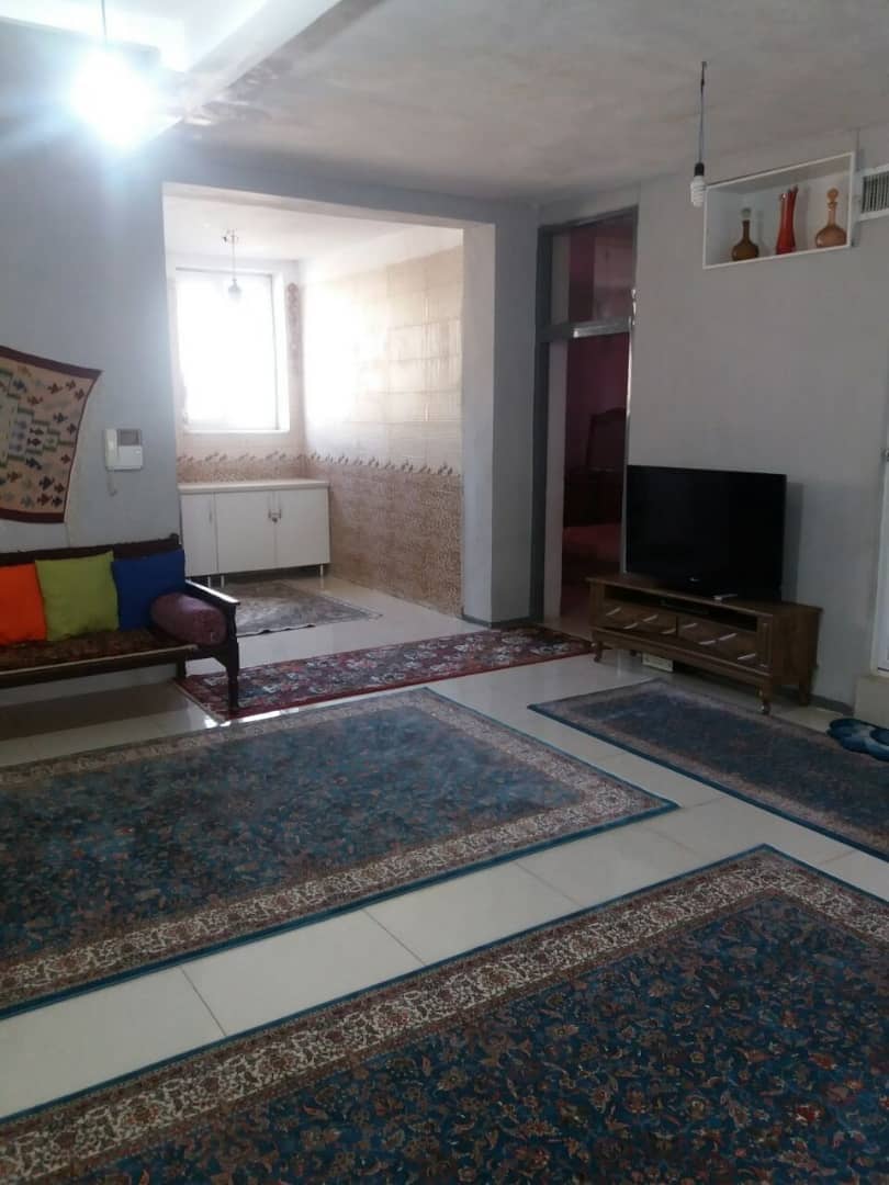 اجاره منزل مبله ویلایی در شهرک مسکن کرمانشاه 