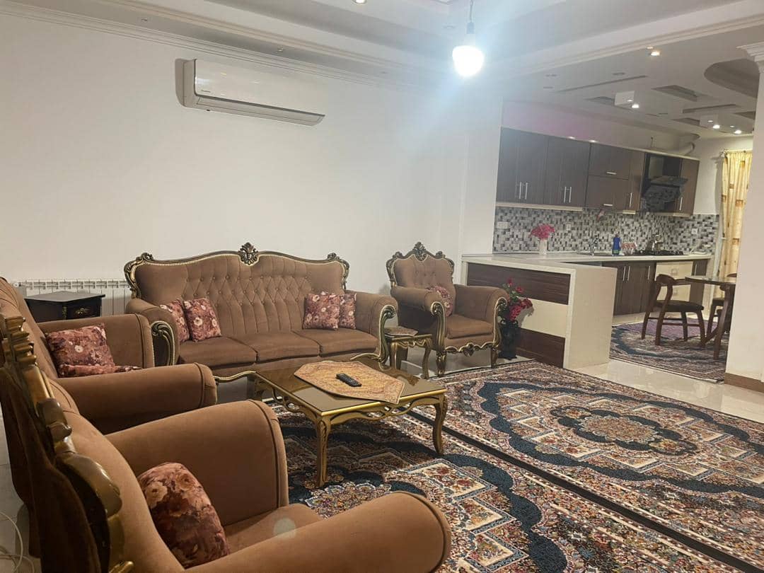 اجاره آپارتمان مبله دو خوابه در گلسار - طبقه اول