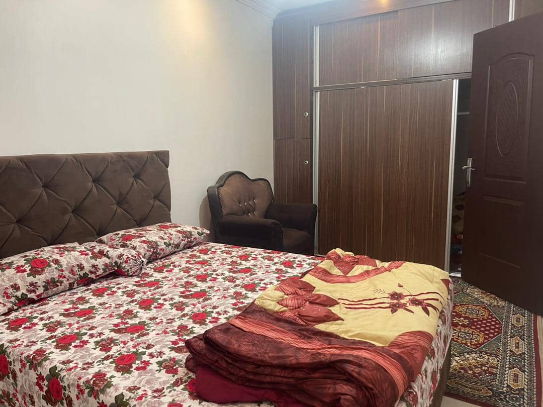 اجاره آپارتمان مبله دو خوابه در گلسار - طبقه اول