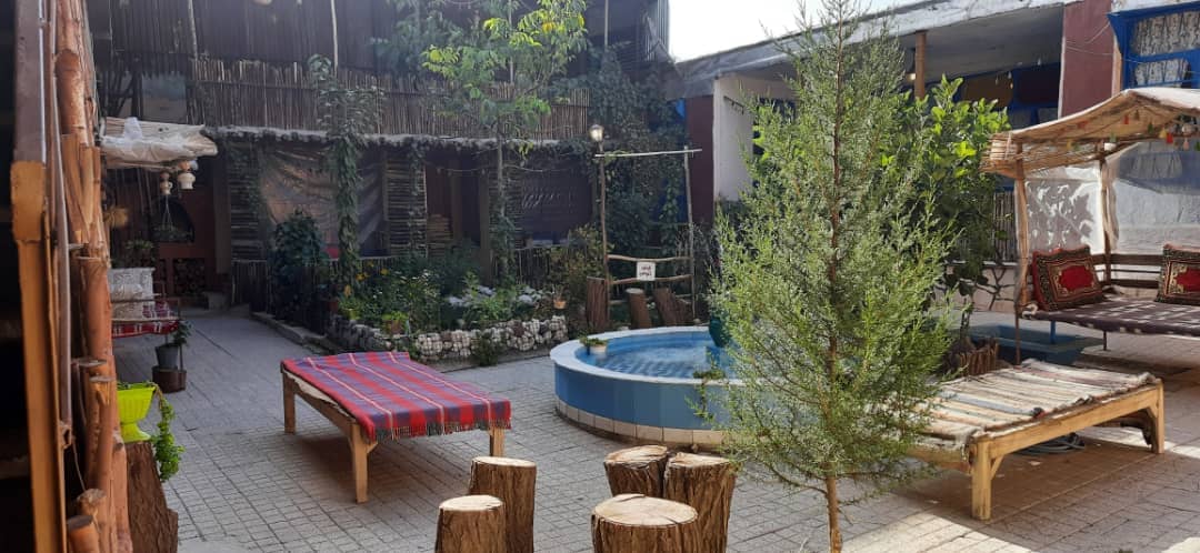 اجاره اقامتگاه سنتی در فارسان 
