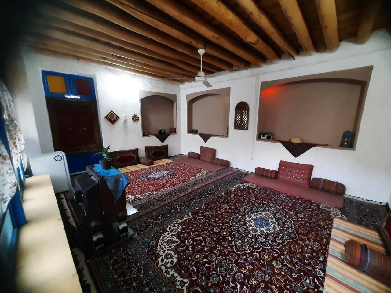 اجاره اقامتگاه بومگردی و سنتی در فارسان 