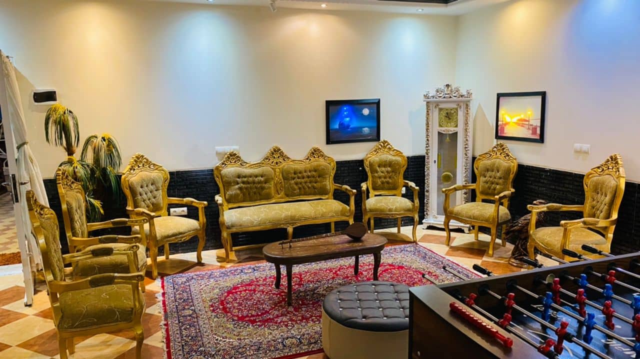 اجاره ویلا با استخر سرپوشیده آبگرم و روباز در حومه شیراز