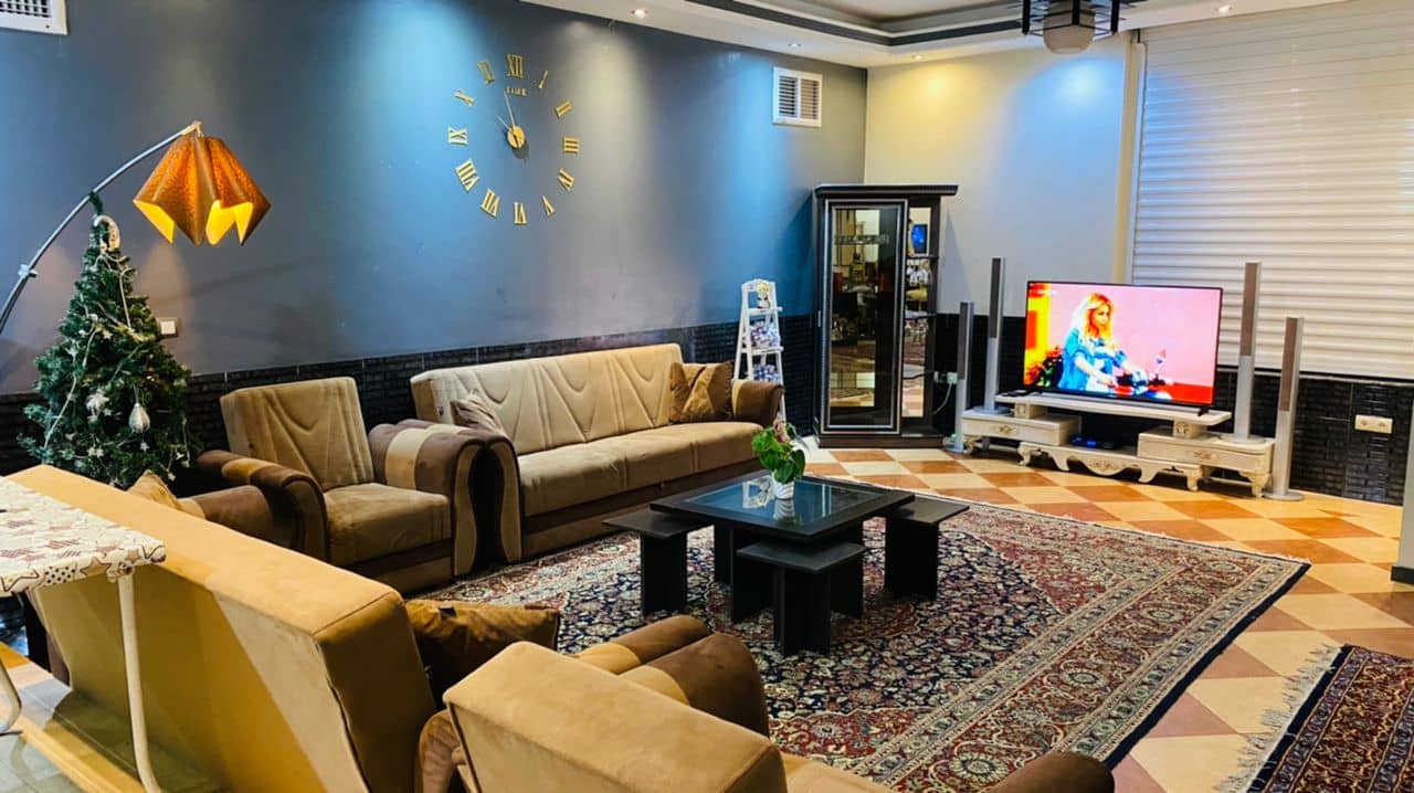 اجاره ویلا با استخر سرپوشیده آبگرم و روباز در حومه شیراز