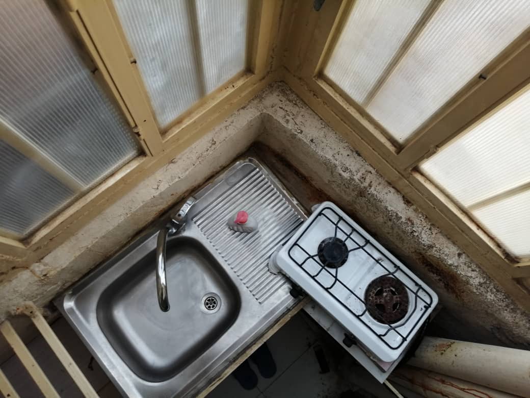 اجاره اتاق دوتخته در فخررازی مرکز تهران - 27 متری طبقه ی اول