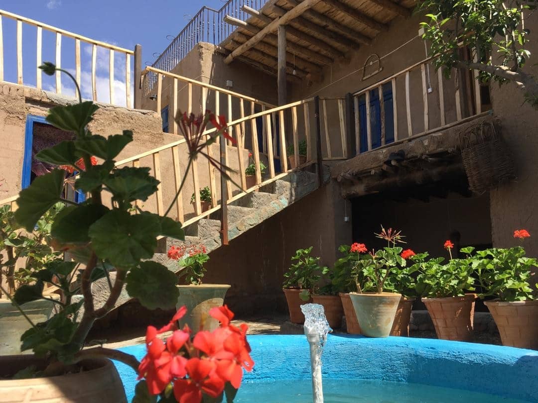 اجاره اتاق سنتی در روستای نامق کاشمر - حاجی بابا