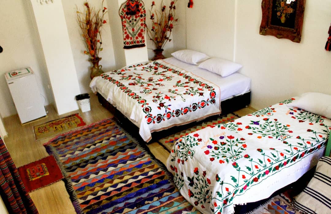 اجاره بومگردی سنتی زند شیراز - شیخ