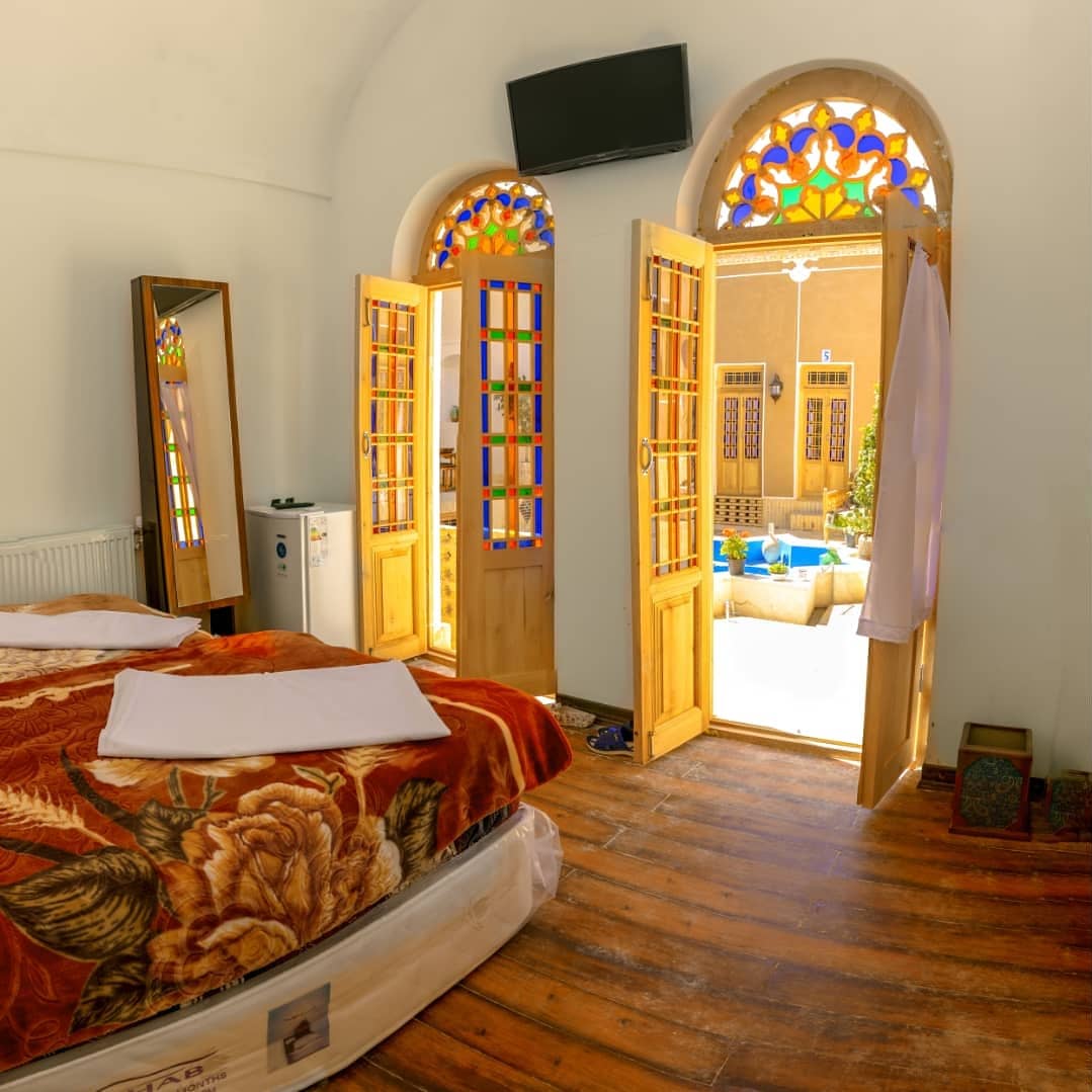 اجاره اقامتگاه بومگردی در امام خمینی یزد - 2تخت