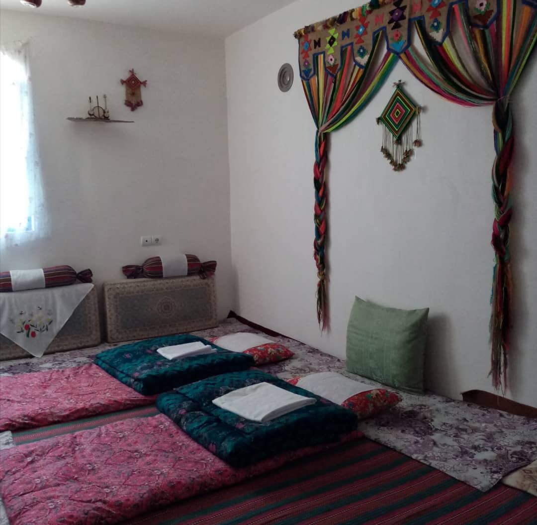 اجاره اقامتگاه بومگردی در جلفا - موسیقی