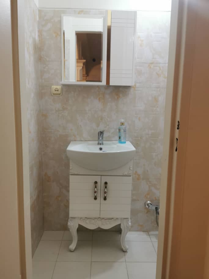 اجاره سوئیت یک خوابه در سعادت آباد تهران-طبقه ی منفی یک