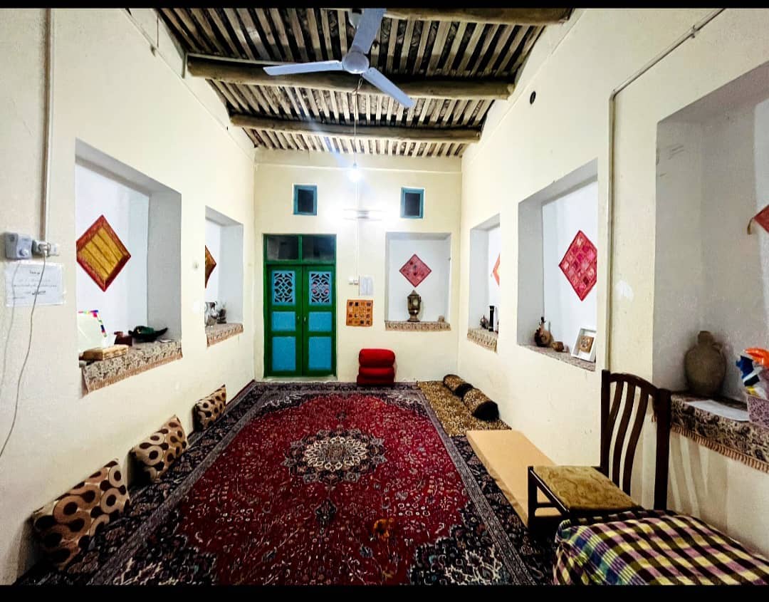 اجاره اقامتگاه بومگردی در حسن حافظ گلپایگان - اتاق 3 خوش نشین