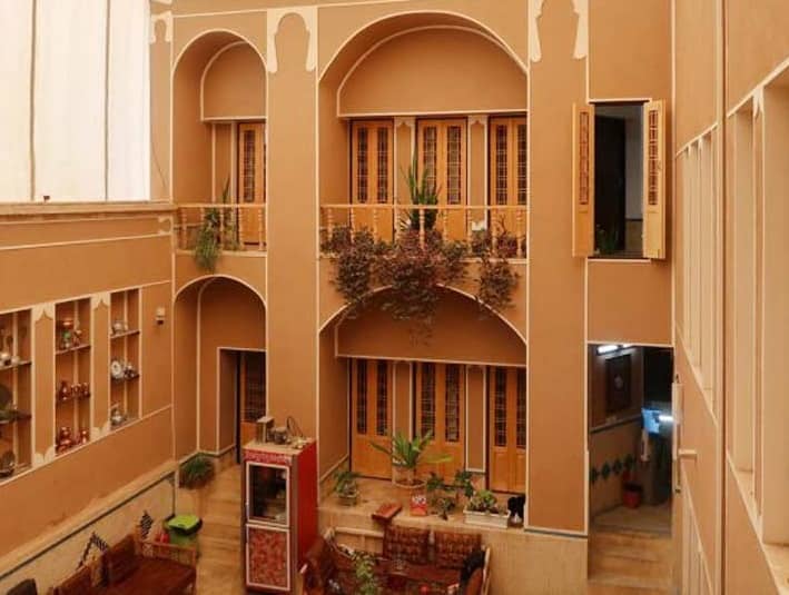 اجاره هتل سنتی در امام خمینی یزد