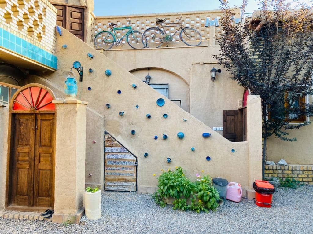 اجاره بومگردی سنتی در باغستان نطنز - ماه منیر