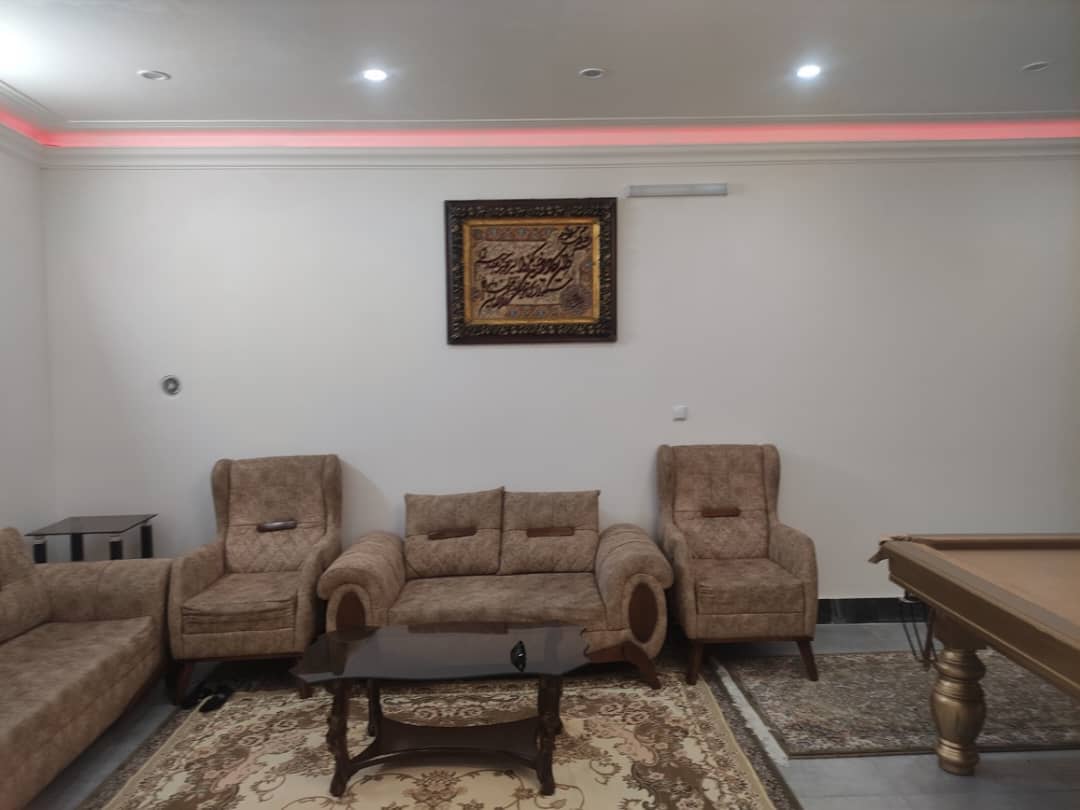 اجاره ویلا استخردار در میدان شهرداری