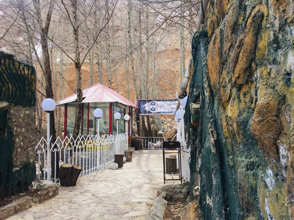 اجاره سوئیت در باغ تفریحی سپیدان