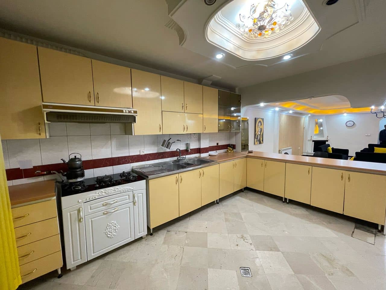 اجاره آپارتمان مبله جکوزی دار در خیابان نیروهوایی تهران - شرق