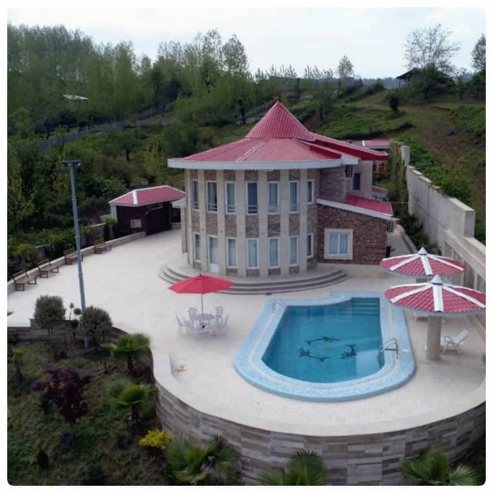 اجاره ویلا استخردار با میزبیلیارد در فومن