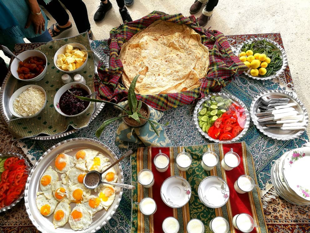 اجاره سوئیت سنتی در تنگ چوگان کازرون - اتاق 2