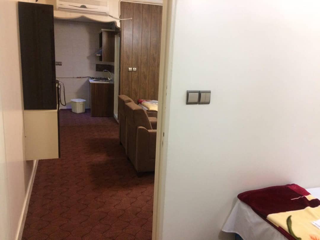 اجاره هتل آپارتمان پنج تخته در انقلاب قم 