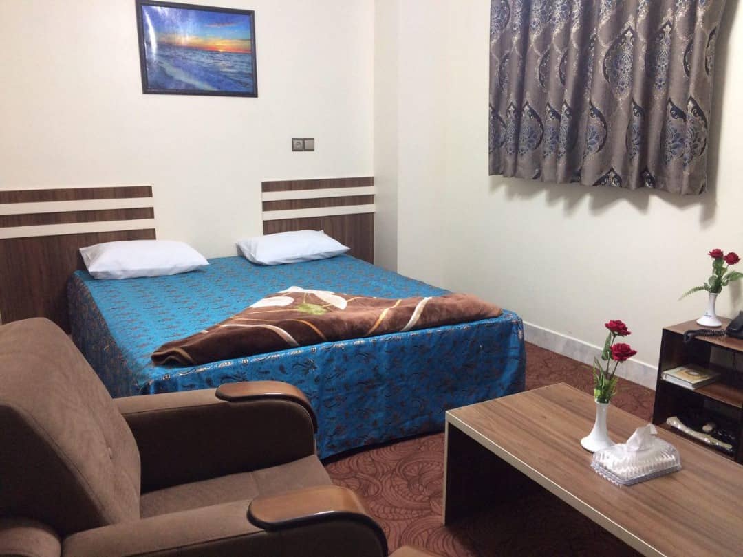 اجاره هتل آپارتمان شش تخته در  انقلاب قم 