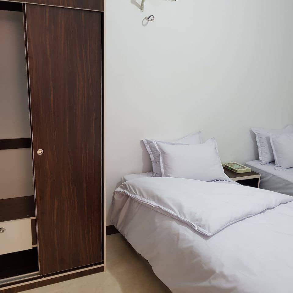 اجاره هتل آپارتمان دوخواب در راه آهن قم-شش تخته