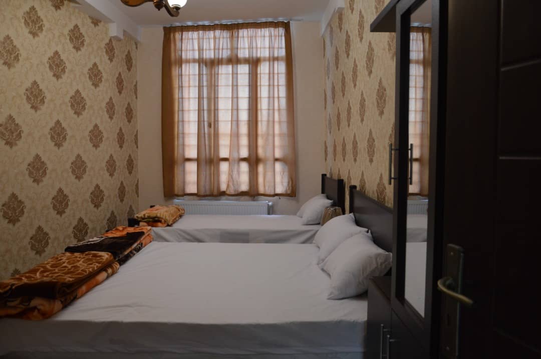 اجاره مهمانسرا در میدان شهدا کرمان  -اتاق 202