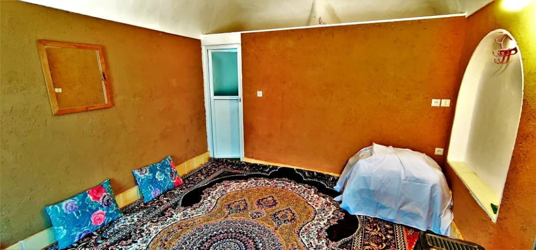 اجاره اقامتگاه کویری در روستای کاغذی کاشان -اتاق دو
