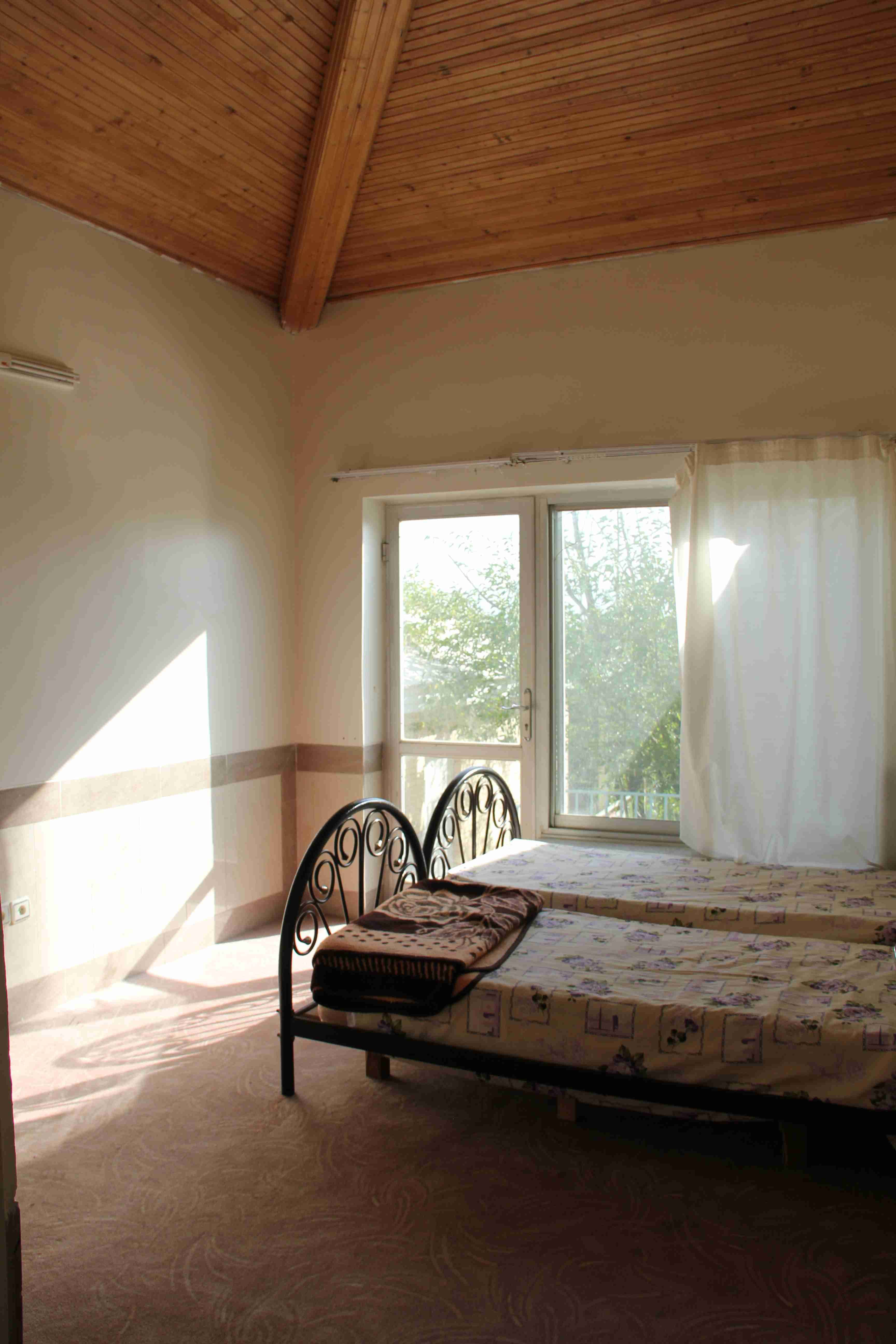 اجاره ویلا در دهکده زاینده رود چادگان