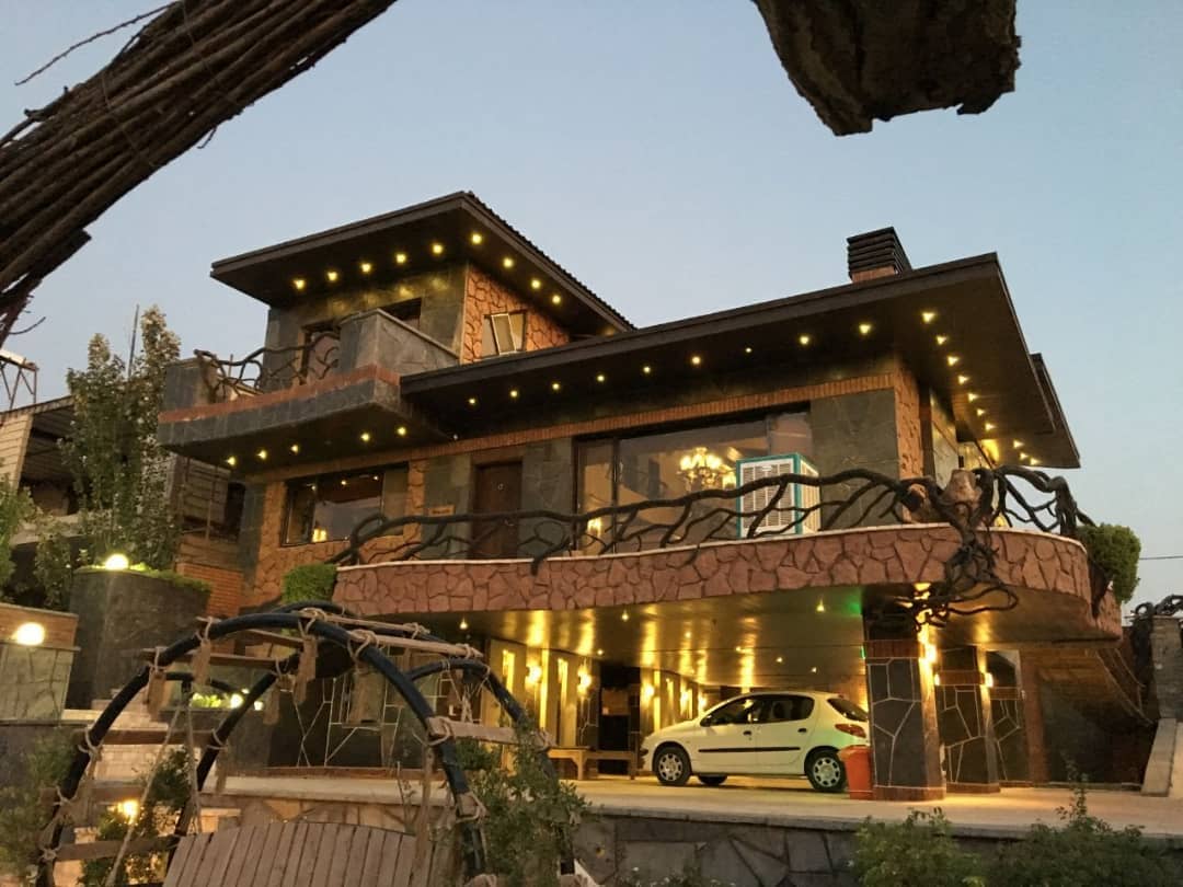 اجاره ویلا با استخر سرپوشیده در زعفرانیه کردان