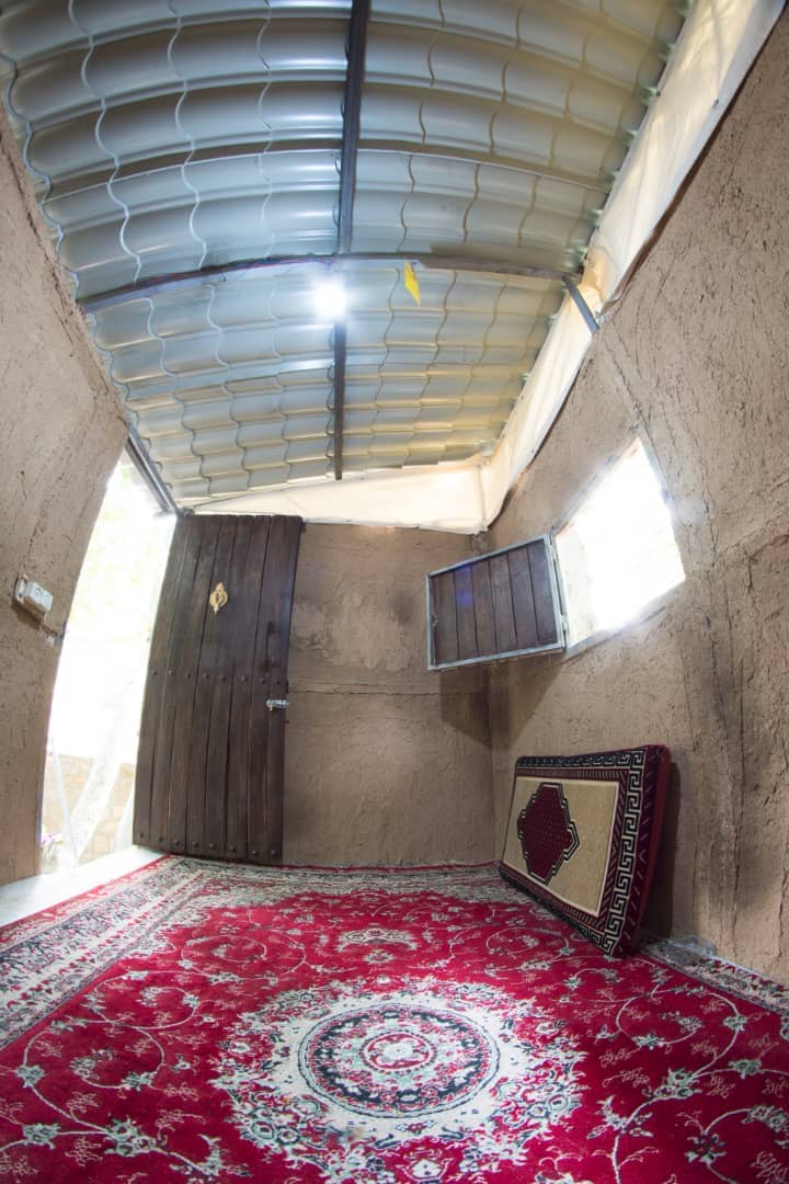 اجاره کلبه چوبی کاهگلی در پسکوهک شیراز