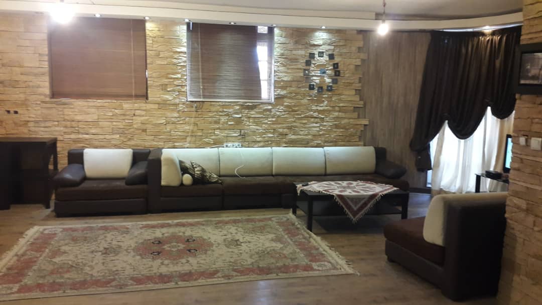 اجاره ویلا با استخر آبگرم در صدرا شیراز