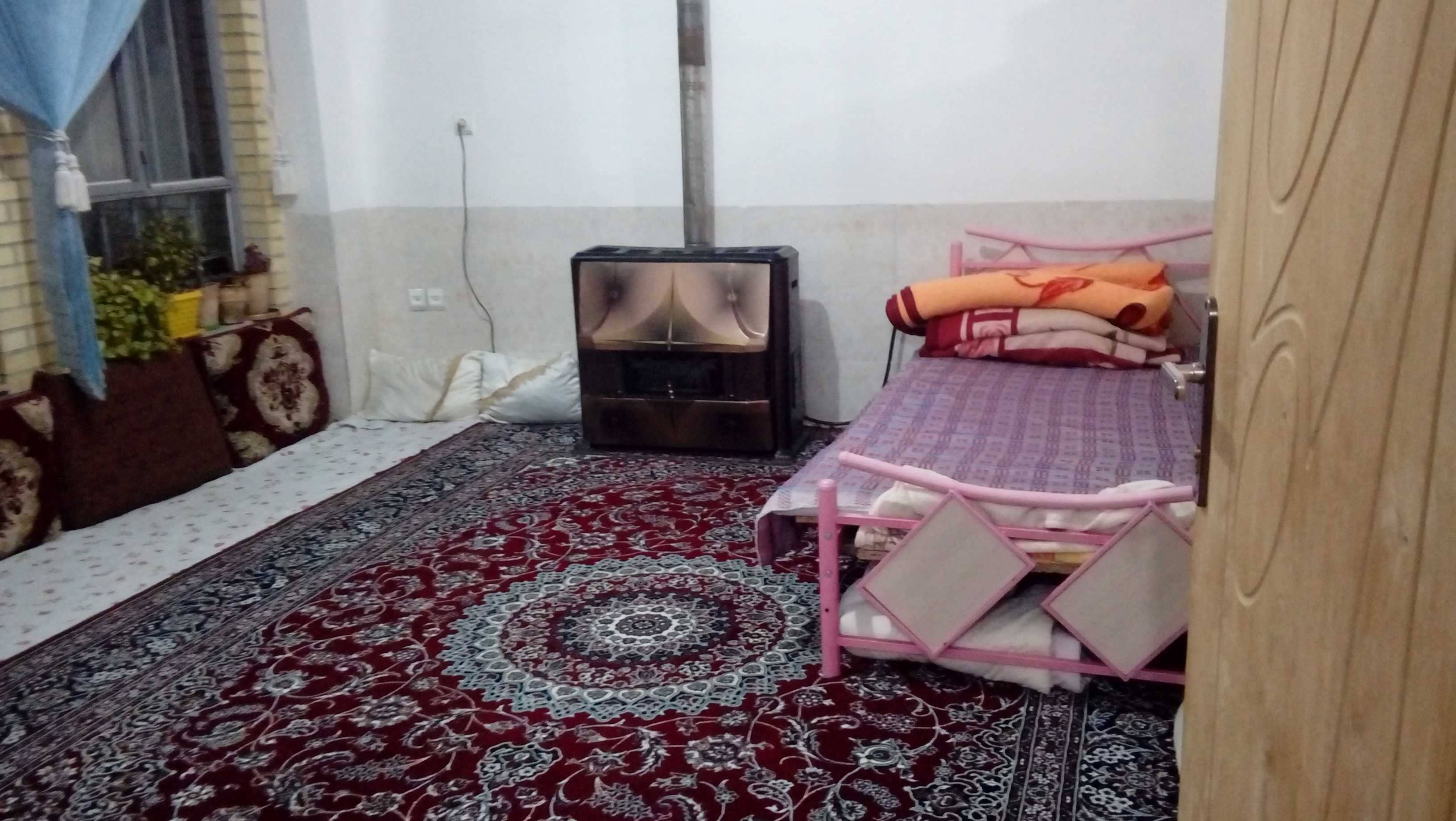 اجاره منزل مبله در میرزارضا کرمانی سیمرم 