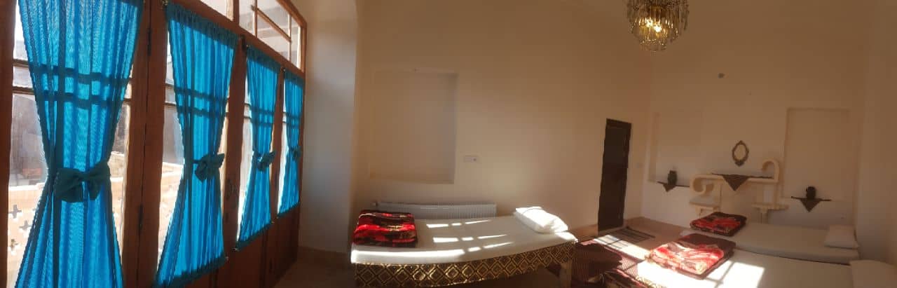 اجاره خانه سنتی در کمال الملک کاشان - پونه