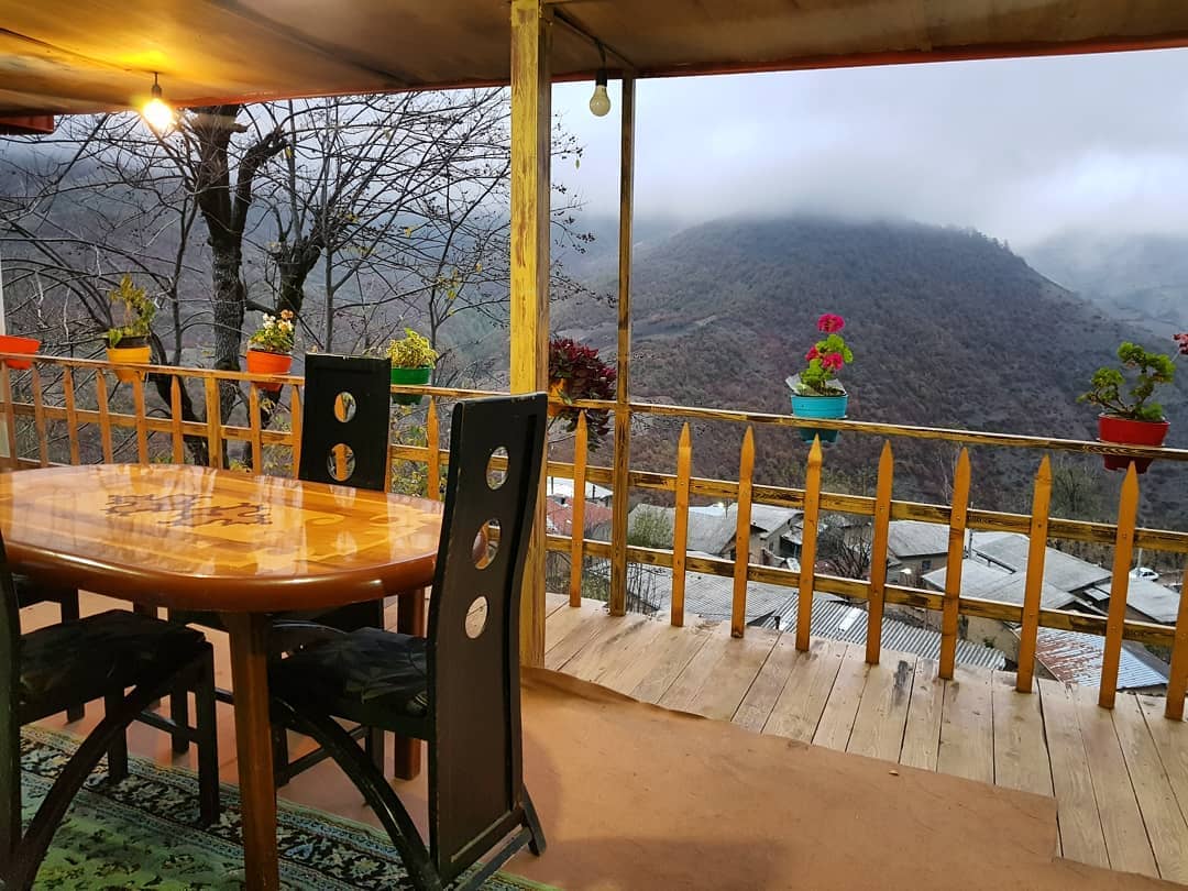 اجاره سوئیت کوهستانی دربست در کوه کمر مینودشت-70 متری همکف