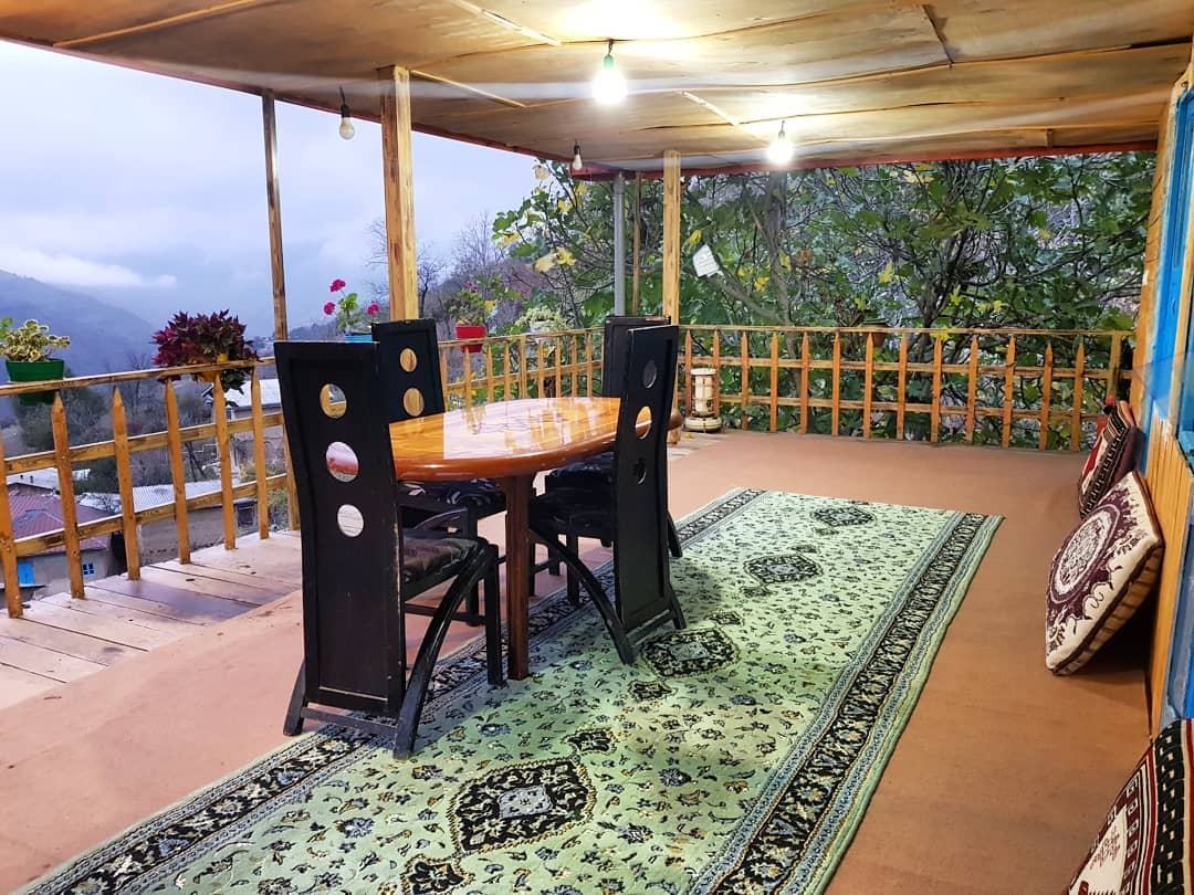 اجاره سوئیت کوهستانی دربست در کوه کمر مینودشت-70 متری همکف