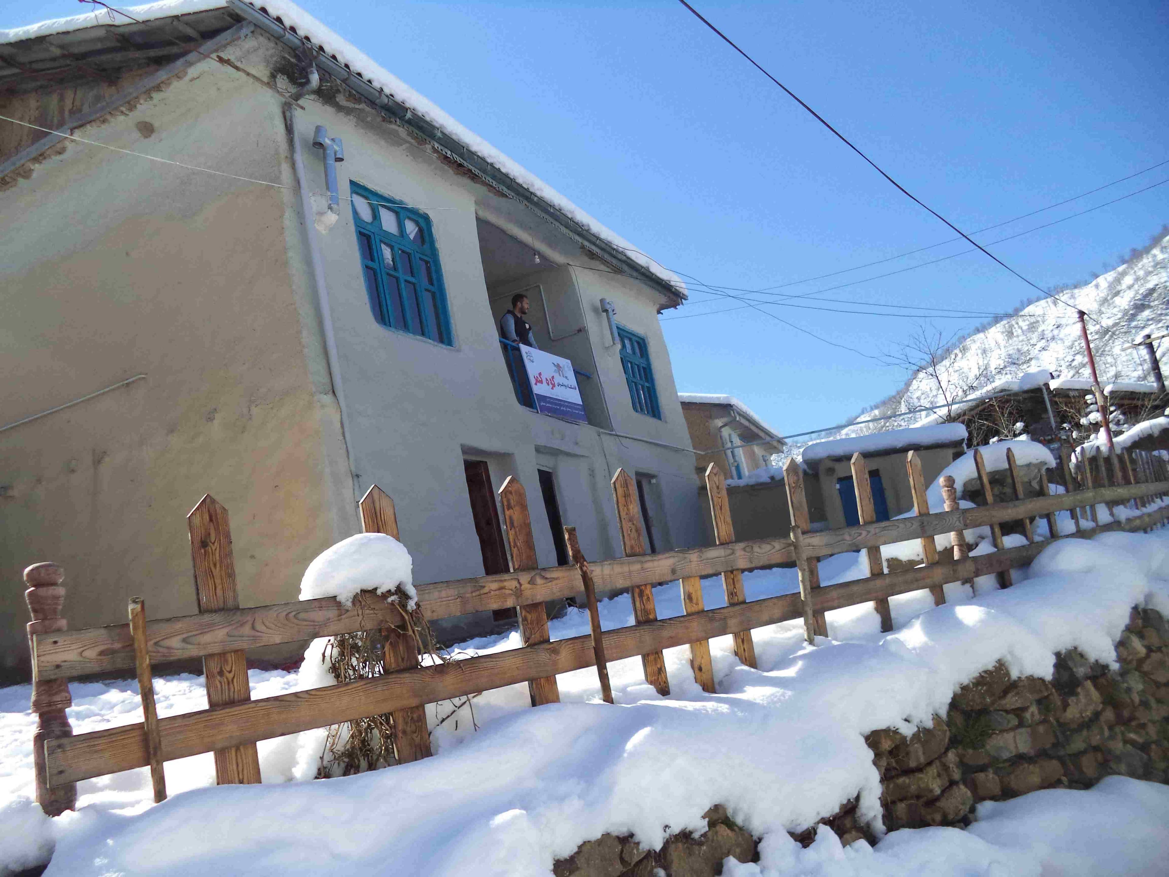 اجاره خانه روستایی کوهستانی در کوه کمر گلستان -18 متری طبقه اول