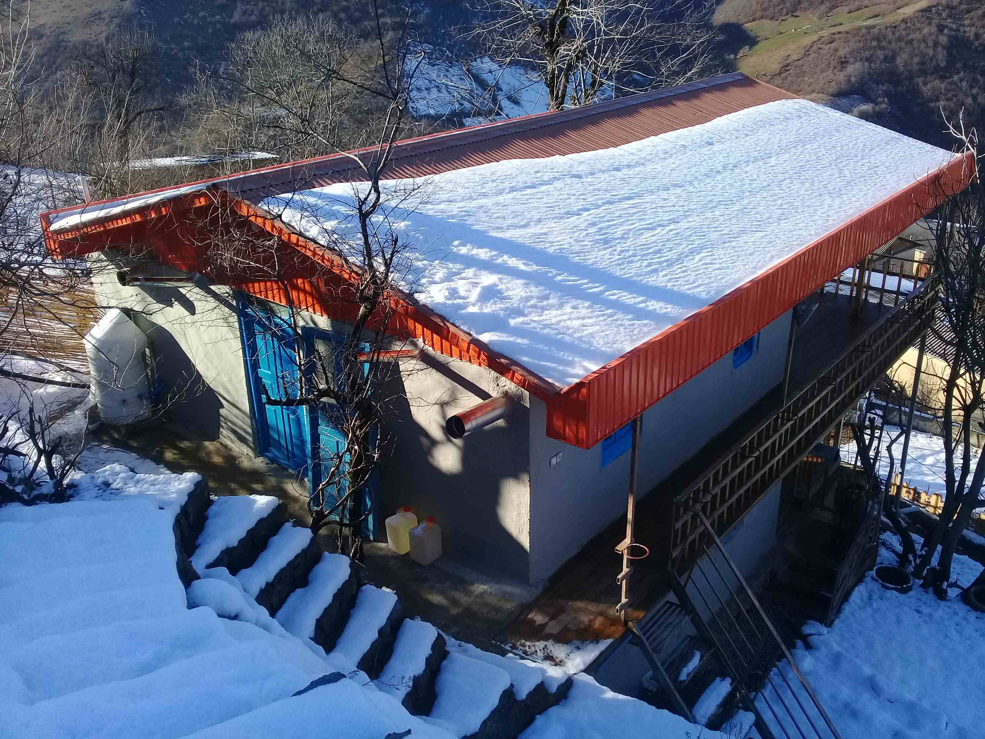 اجاره خانه روستایی کوهستانی در کوه کمر گلستان -18 متری طبقه اول